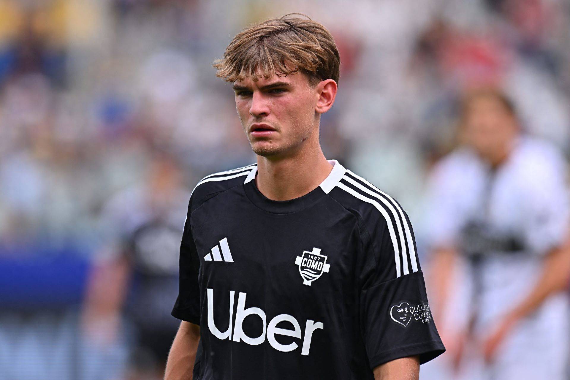 球队提供坚 球队提供坚